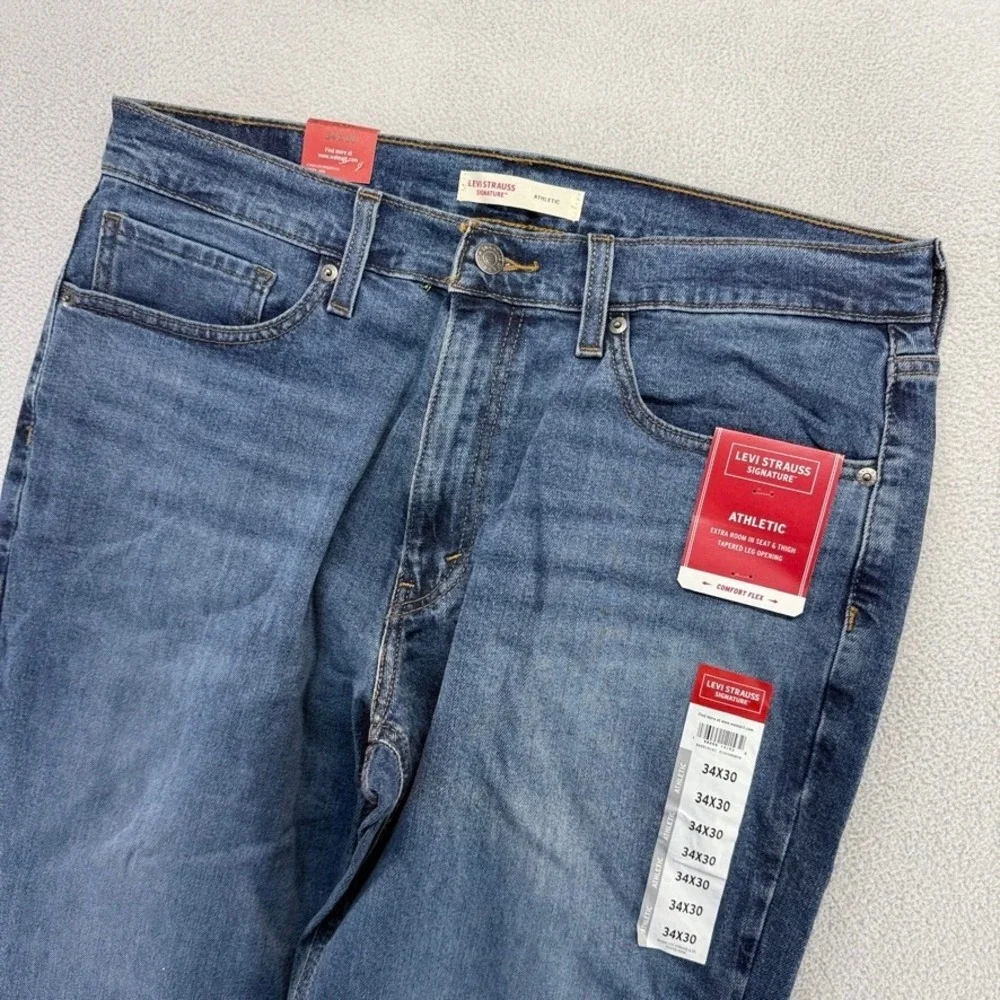 Levi Strauss Signature Jeans Mens 34x30 Blue Athletic Comfort Flex Denim NEW